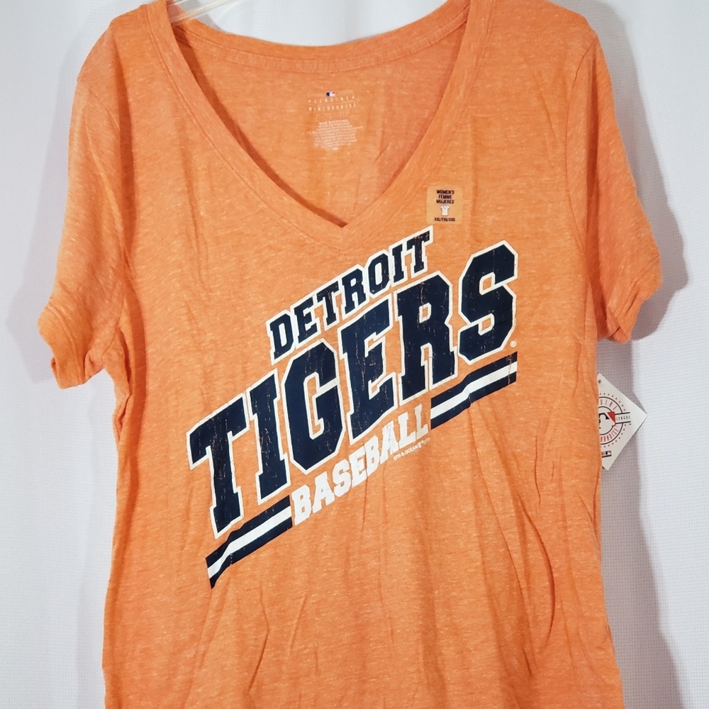 Detroit Tigers Official MLB Baseball  T Shirt